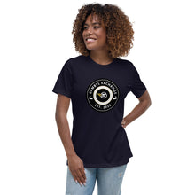 Cargar imagen en el visor de la galería, Gambyl Retro Logo Women&#39;s Relaxed T-Shirt